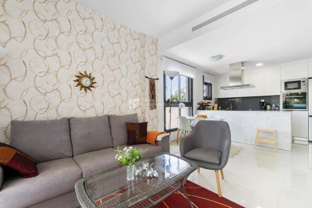 Jeramy Appartement Torrevieja Buitenkant foto